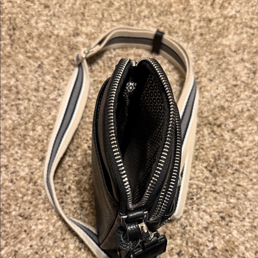 Brighton Crossbody Bag - Picture 2 of 3